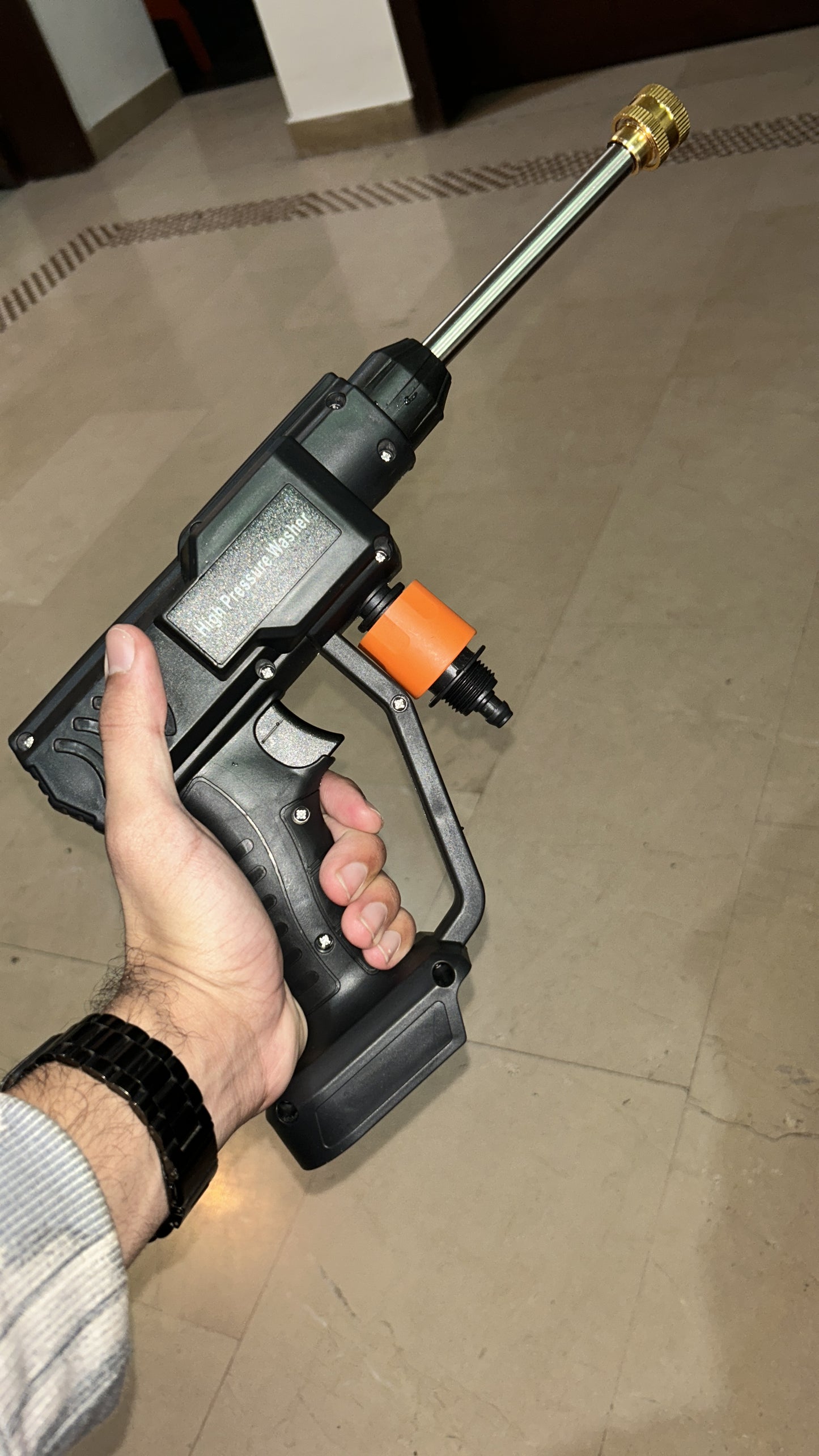 Rechargeable Pressure Washer | Best for Solar Panels and Cars